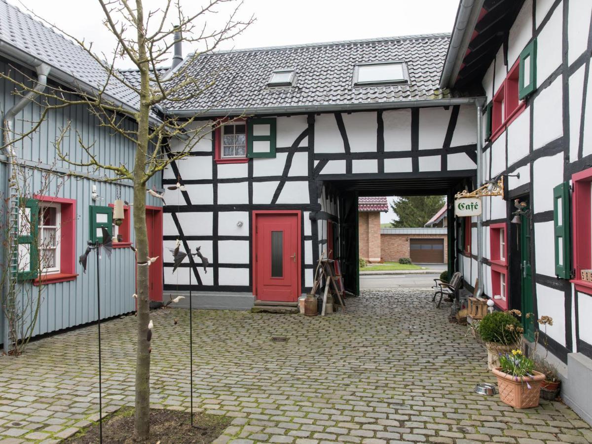 Apartment With Garden Near Monschau Schleiden Bagian luar foto